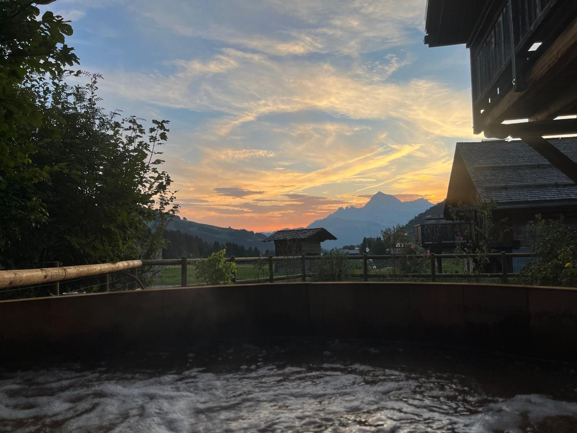 Le Chalet Du Cret - 8 Pers, Tout Confort Avec Jacuzzi Notre-Dame-de-Bellecombe Eksteriør billede